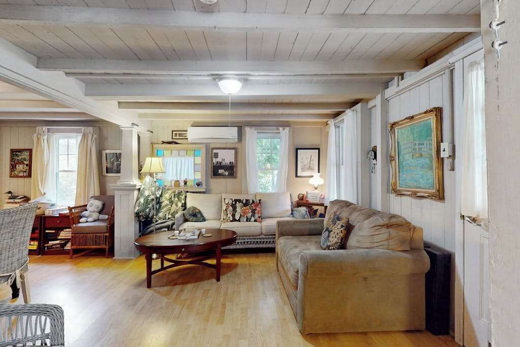 Photo of Livingroom in Oak Bluffs