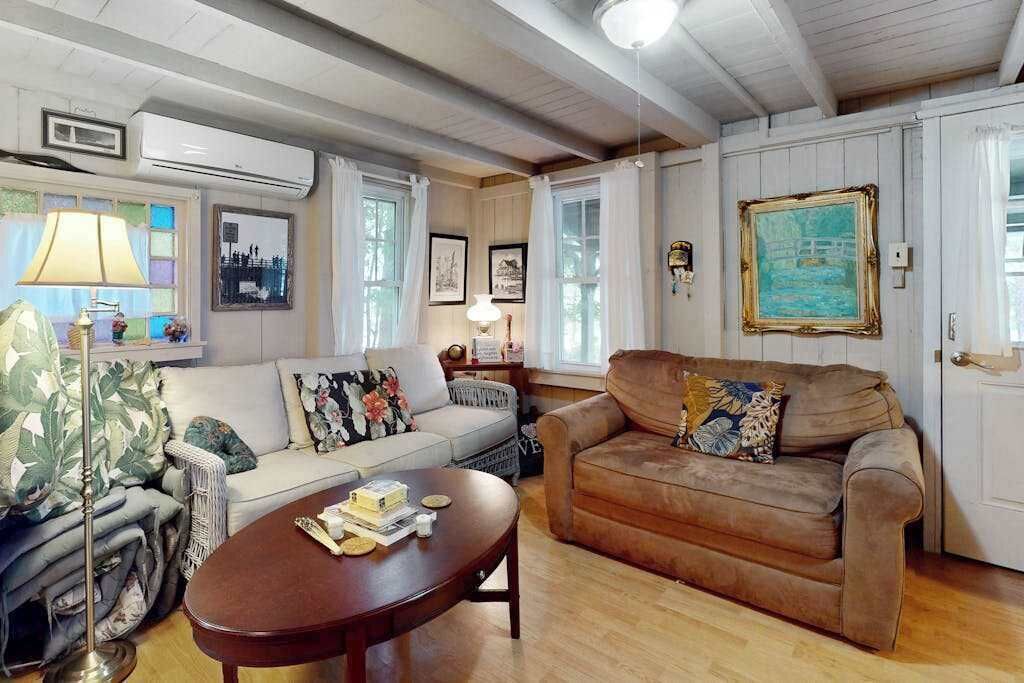 Photo of Livingroom in Oak Bluffs