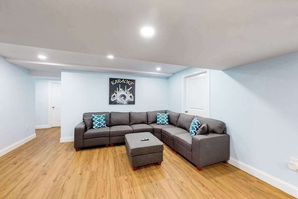Photo of Livingroom in Mashpee Neck