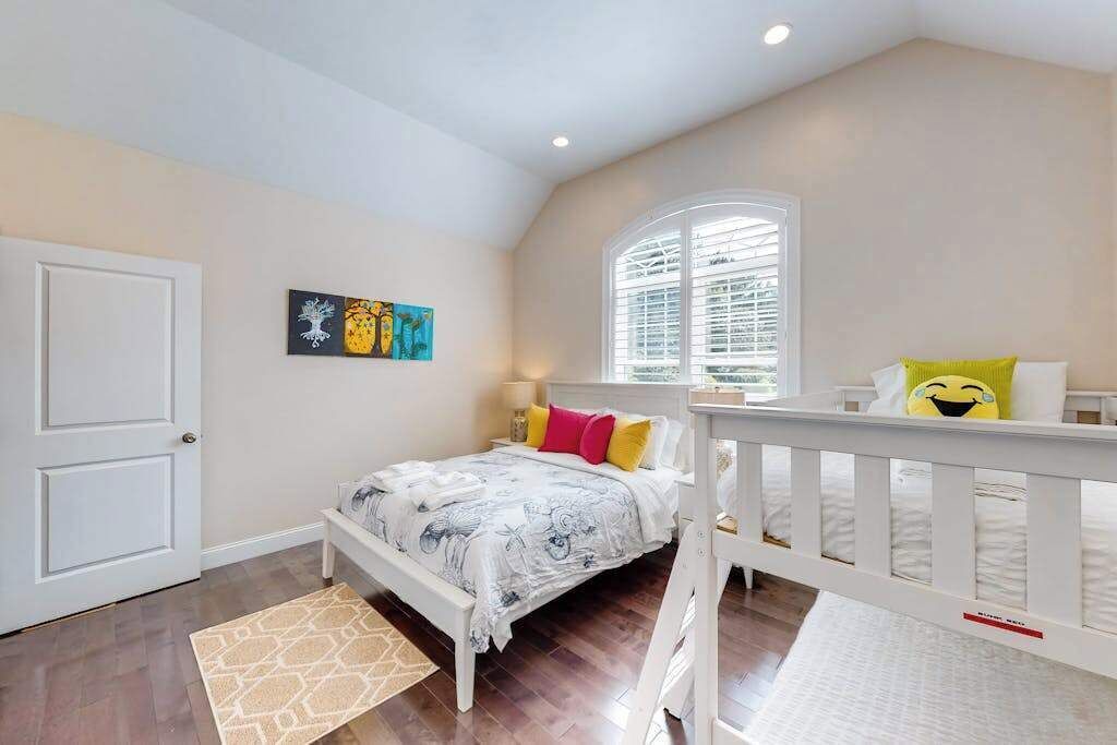 Photo of Bedroom in Mashpee Neck