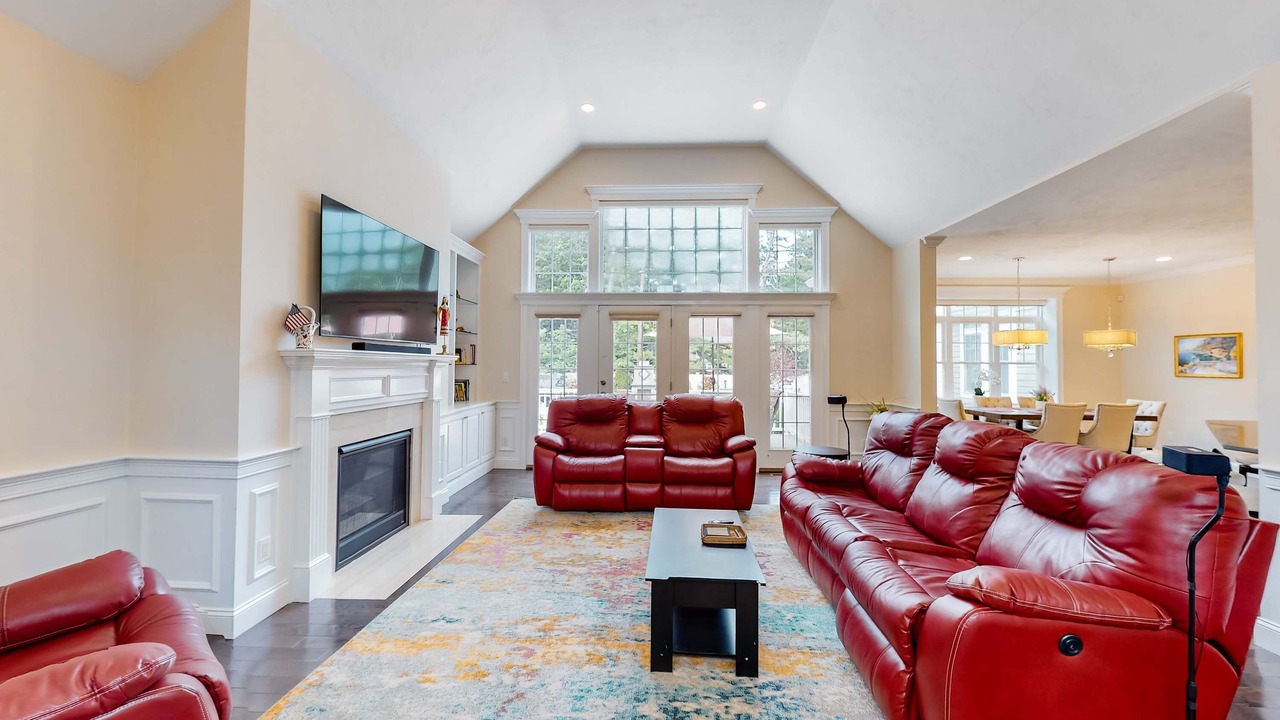 Photo of Livingroom in Mashpee Neck