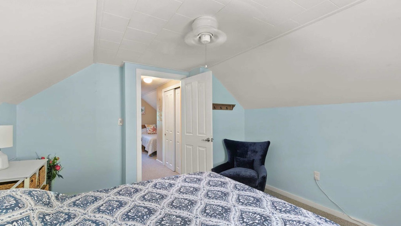 Photo of Bedroom in Teaticket