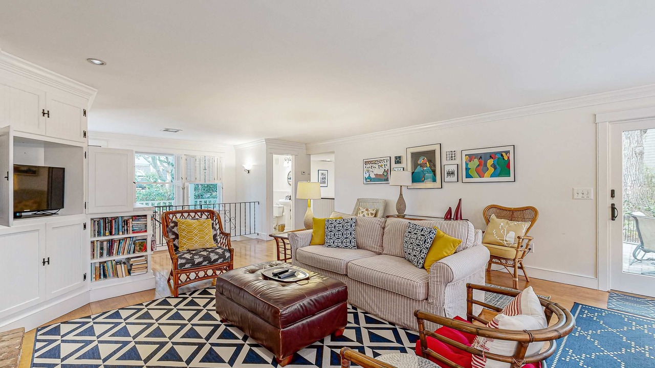 Photo of Livingroom in Centerville