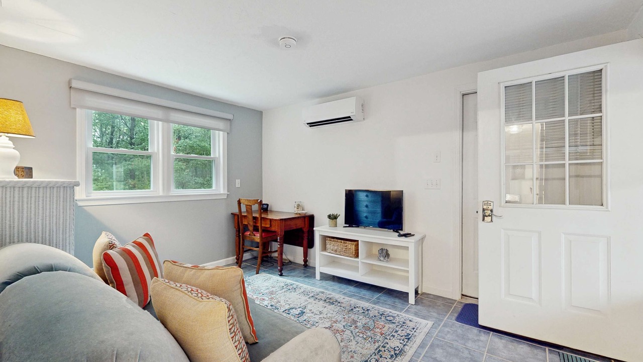 Photo of Livingroom in East Falmouth