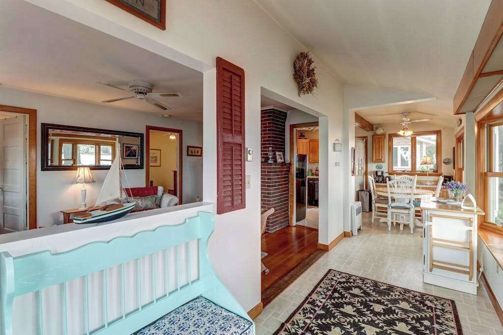 Photo of Livingroom in Falmouth Heights