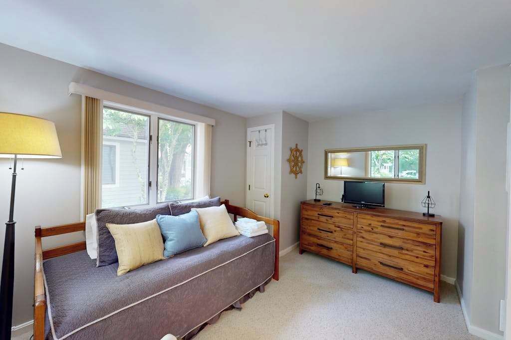 Photo of Livingroom in Mews Village