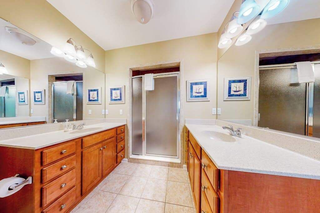 Photo of Bathroom in Sun Ridge