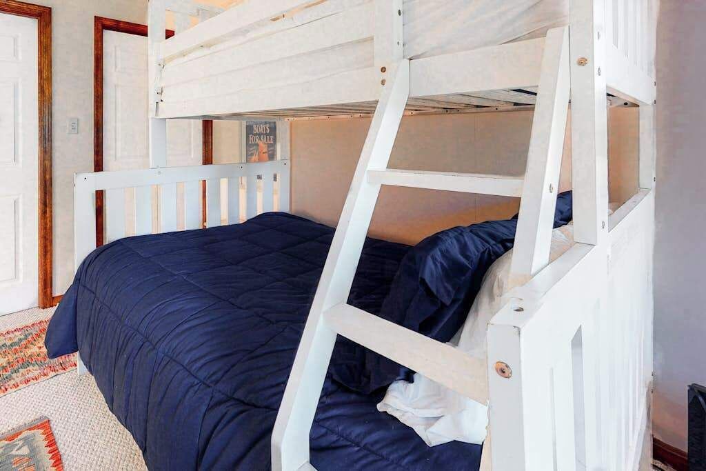 Photo of Bedroom in Cat Hill