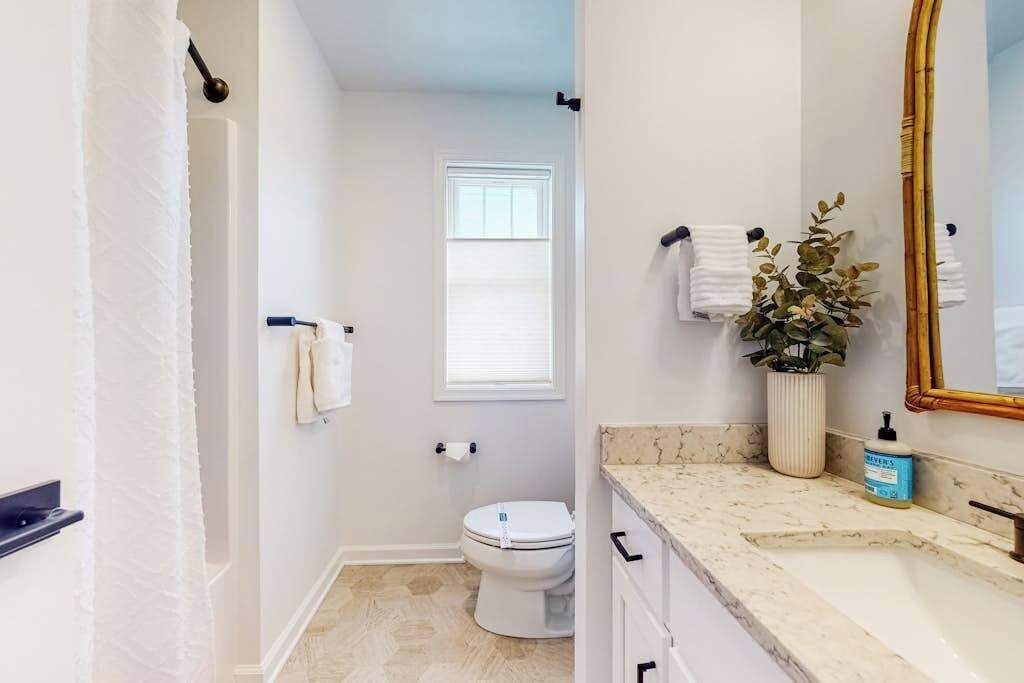 Photo of Bathroom in South Bethany Harbor