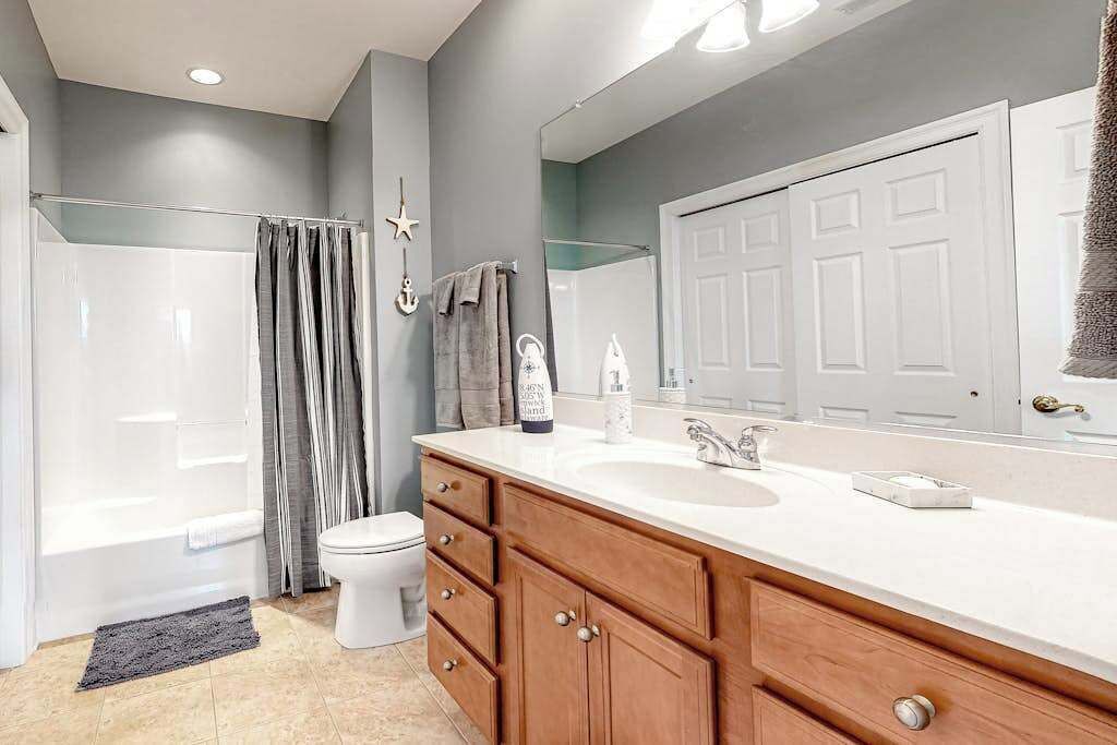 Photo of Bathroom in Sun Ridge