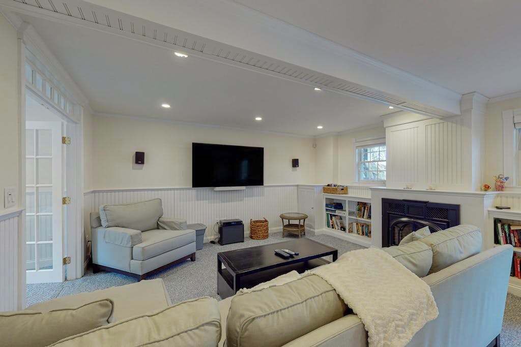 Photo of Livingroom in Cotuit