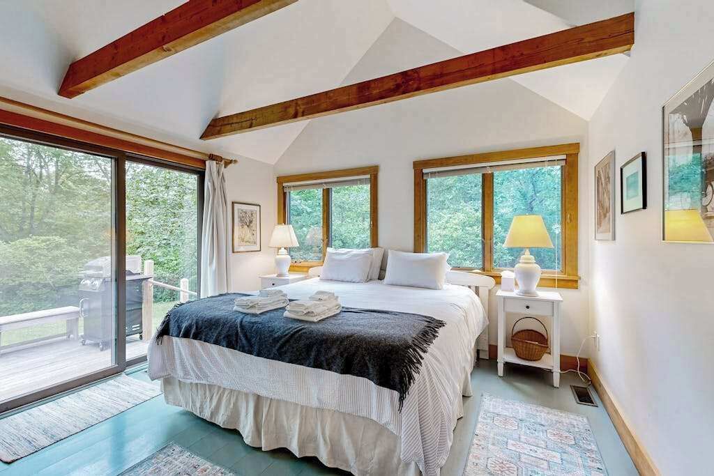 Photo of Bedroom in Chilmark
