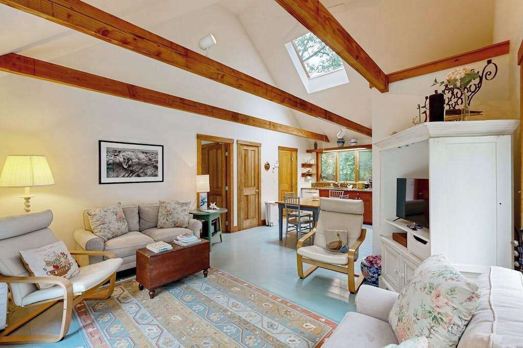 Photo of Livingroom in Chilmark