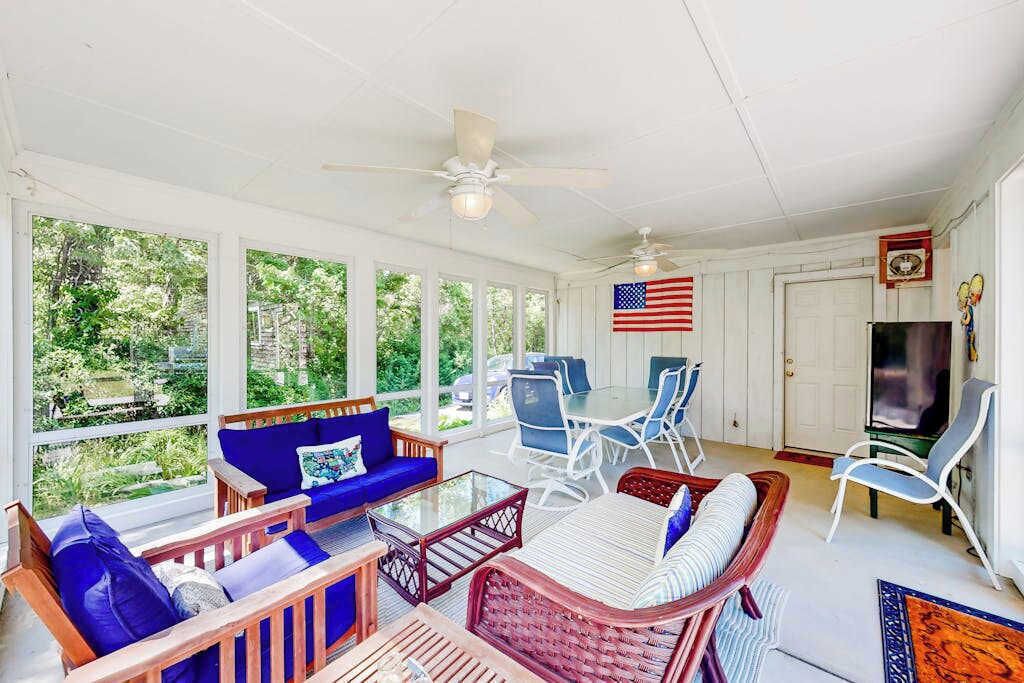 Photo of Livingroom in Eastham