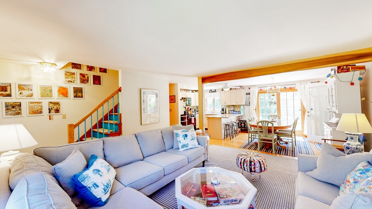 Photo of Livingroom in Eastham