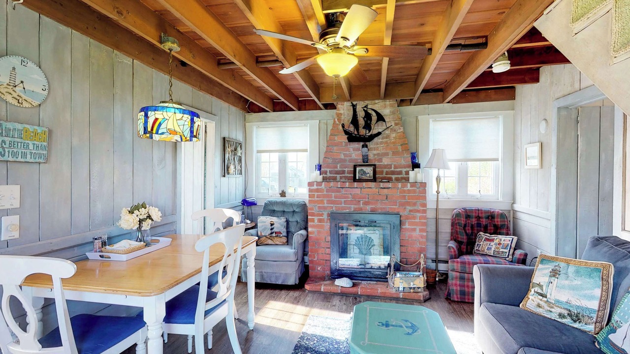 Photo of Livingroom in Barnstable