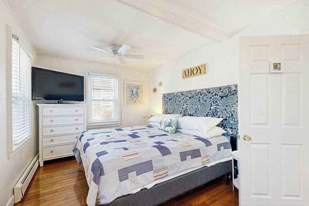 Photo of Bedroom in Falmouth Heights
