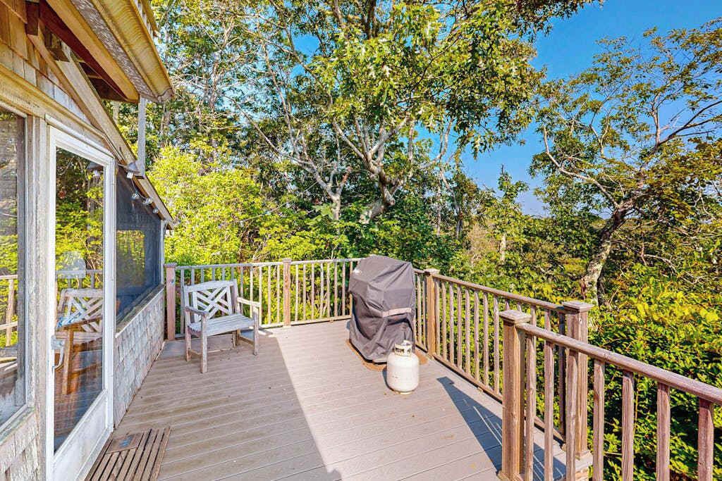 Photo of Patio Balcony in Aquinnah