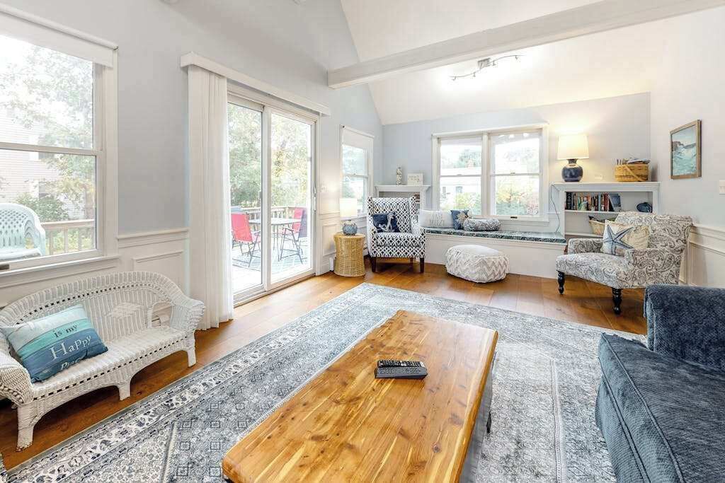 Photo of Livingroom in Falmouth Heights