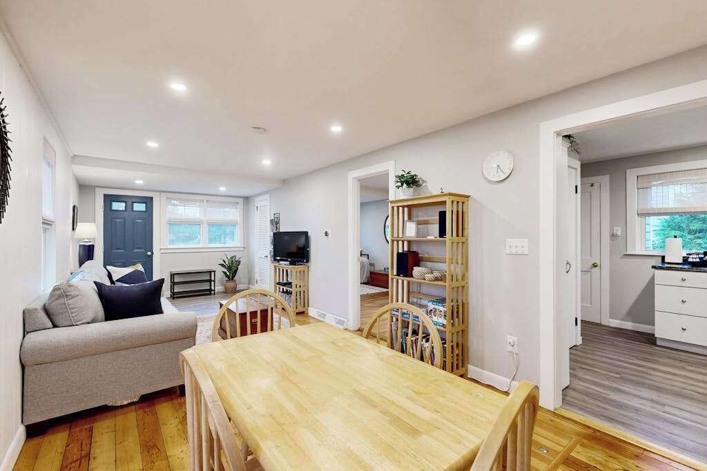 Photo of Livingroom in Barnstable