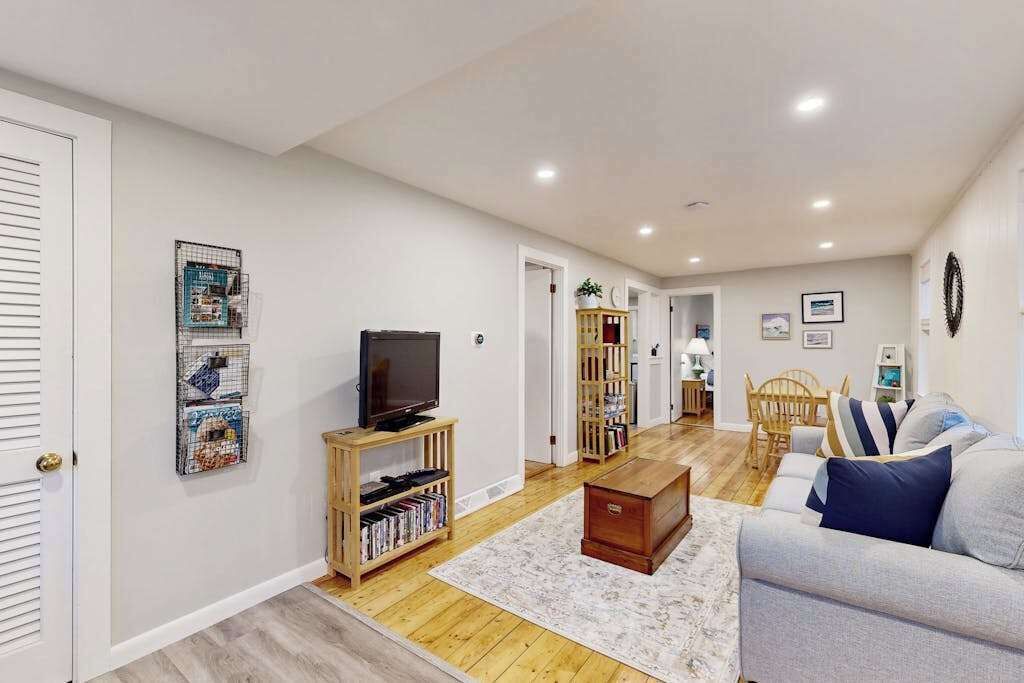 Photo of Livingroom in Barnstable