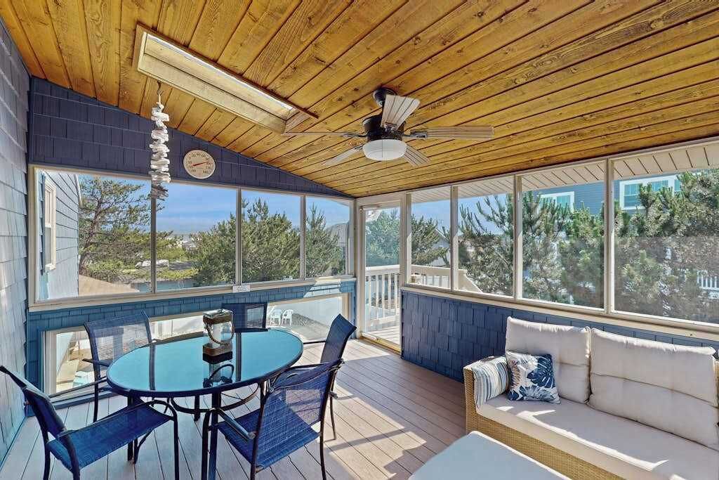 Photo of Livingroom in Sandbridge