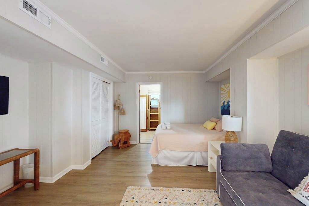 Photo of Bedroom in Sandbridge