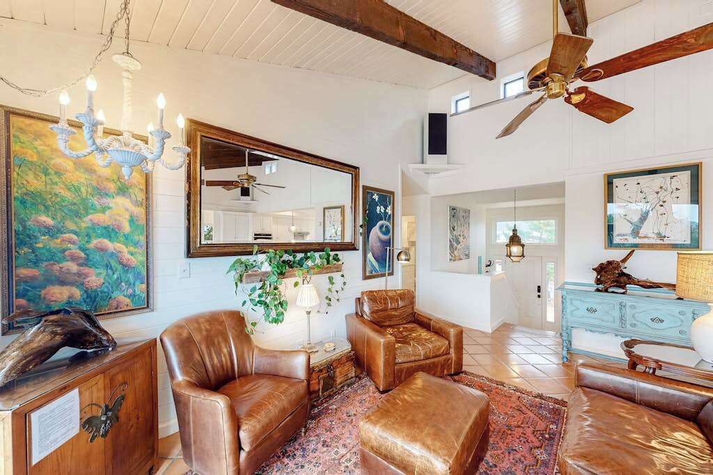 Photo of Livingroom in Sandbridge