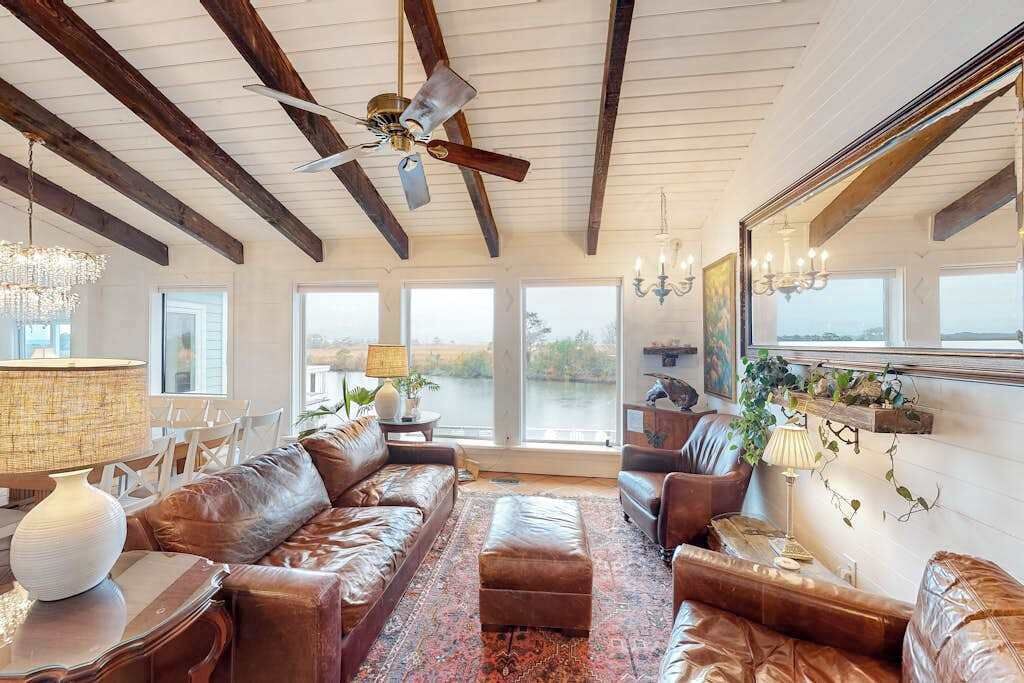 Photo of Livingroom in Sandbridge