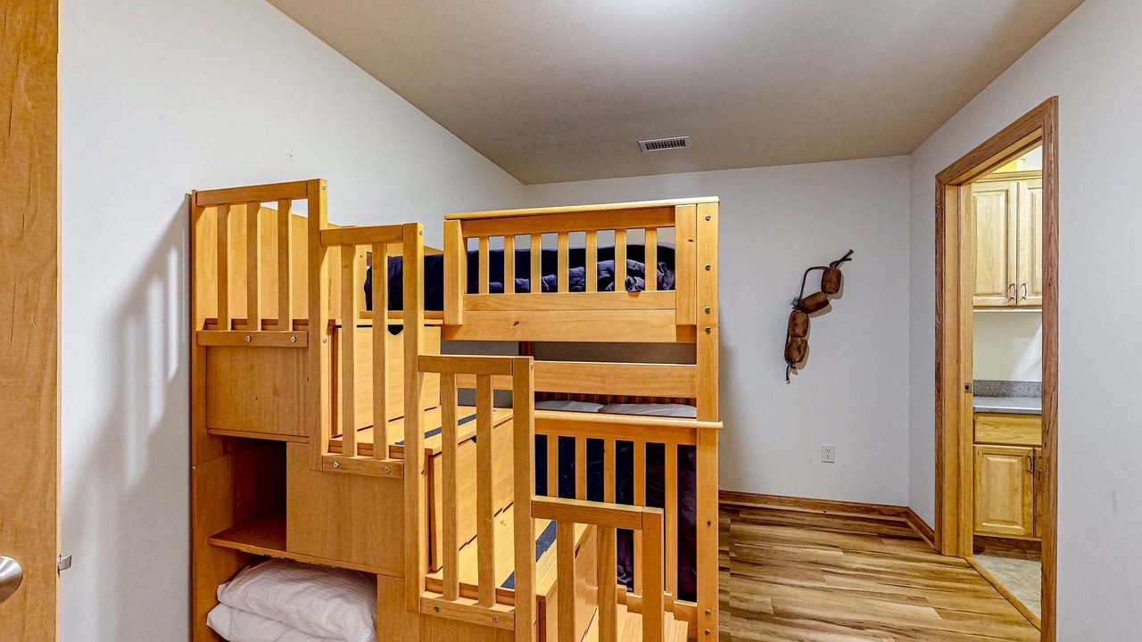 Photo of Bedroom in Dellwood