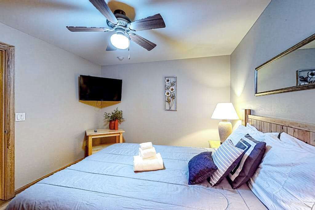 Photo of Bedroom in Dellwood