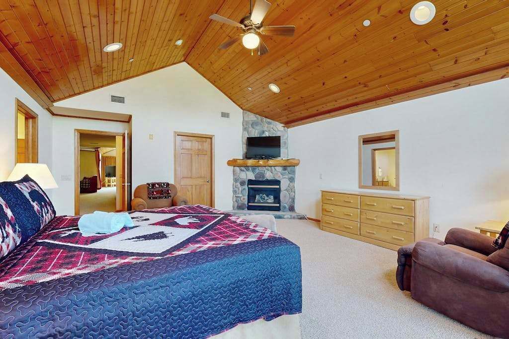 Photo of Bedroom in Arkdale