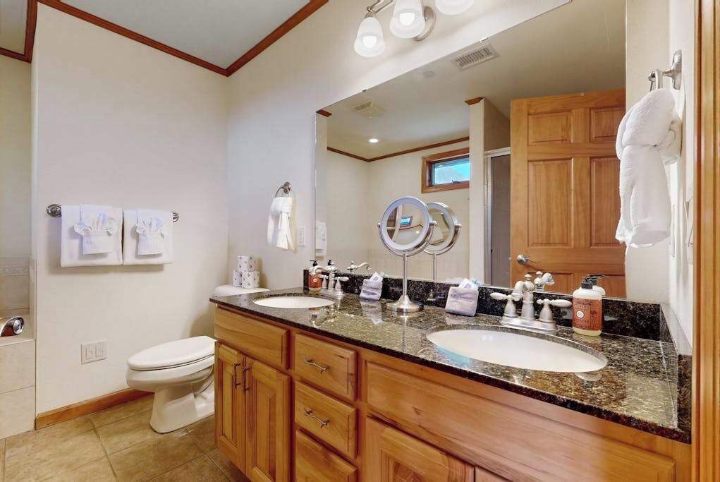 Photo of Bathroom in Arkdale