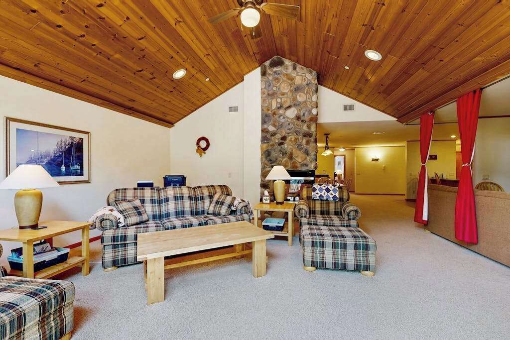 Photo of Livingroom in Arkdale
