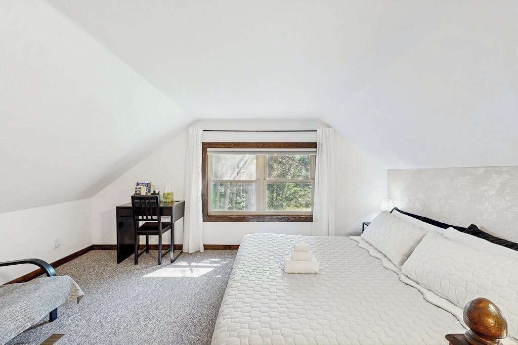 Photo of Bedroom in Adams