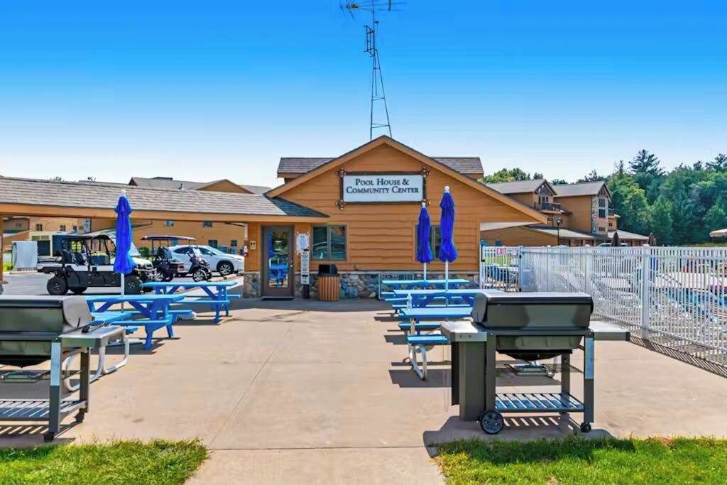 Photo of Outdoor in Arkdale