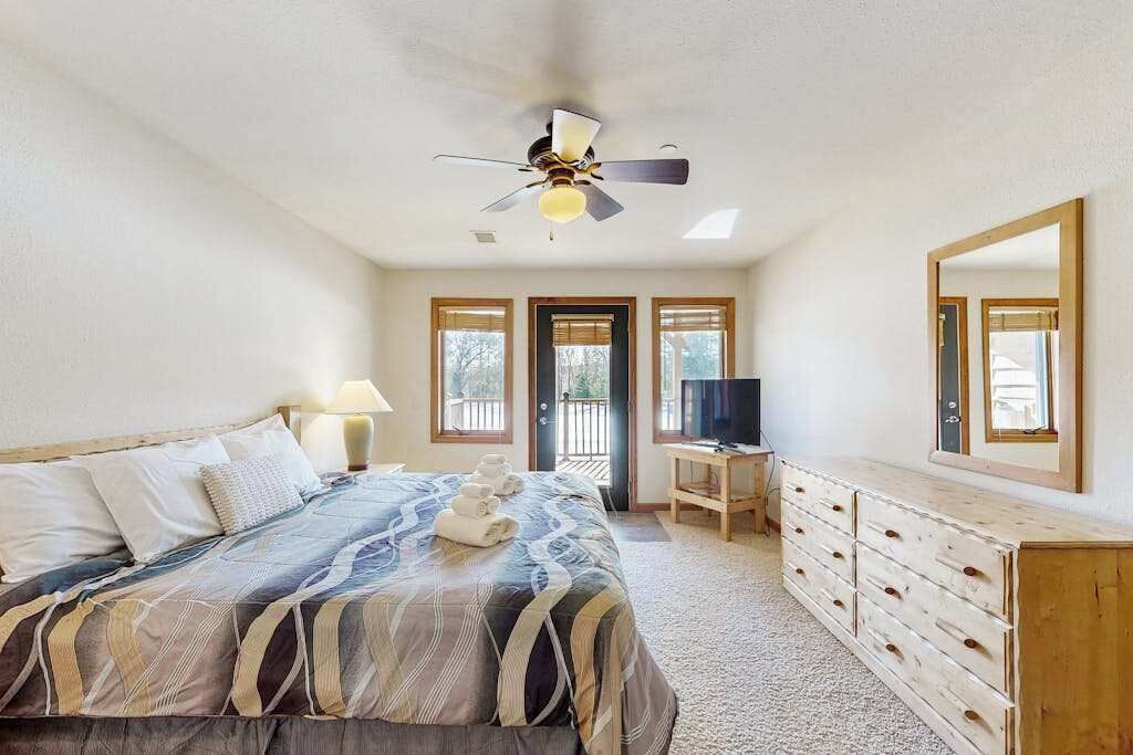 Photo of Bedroom in Arkdale