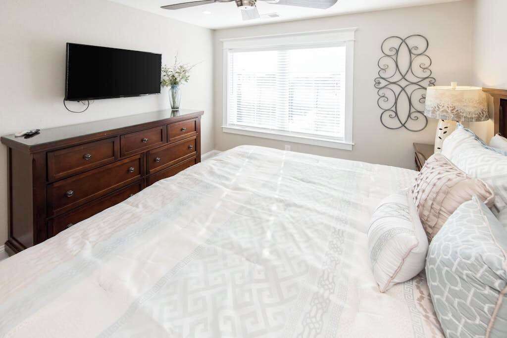 Photo of Bedroom in Sandbridge