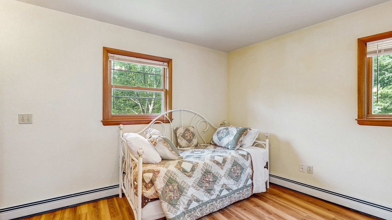 Photo of Bedroom in Friendship