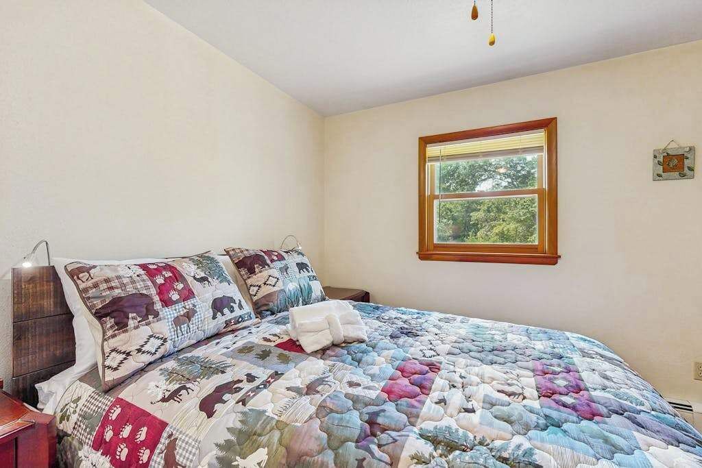 Photo of Bedroom in Friendship