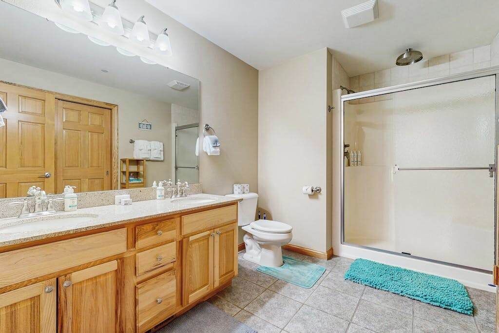 Photo of Bathroom in Arkdale