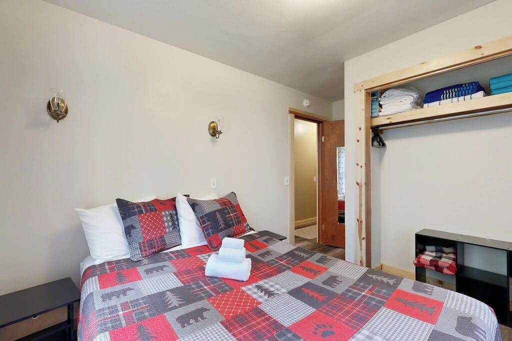 Photo of Bedroom in Big Bay