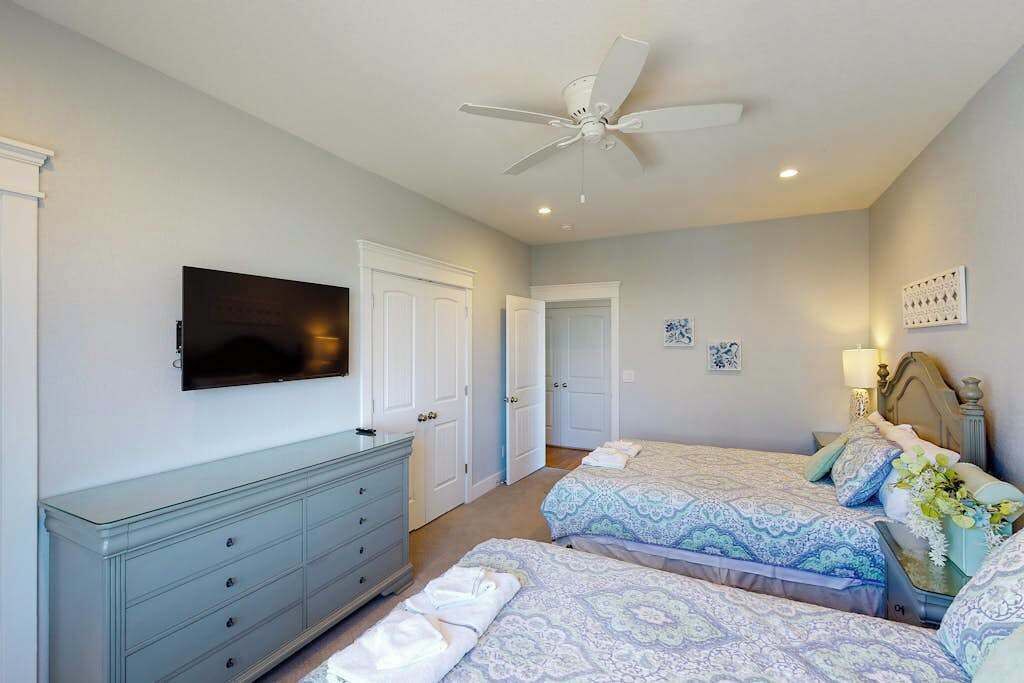 Photo of Bedroom in Sandbridge