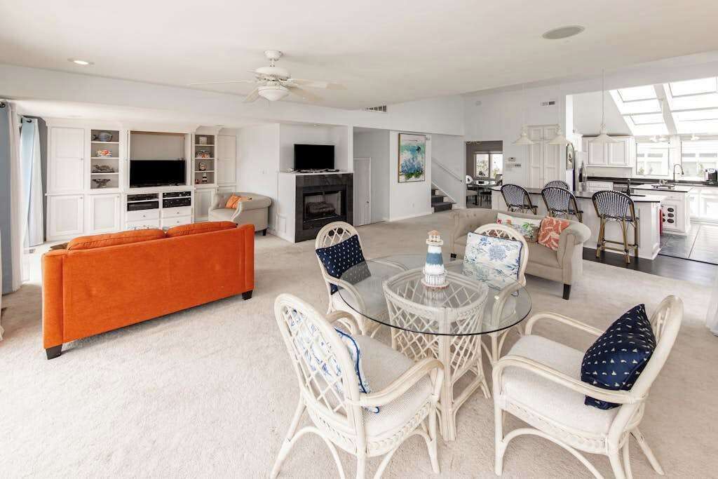 Photo of Livingroom in Croatan Beach