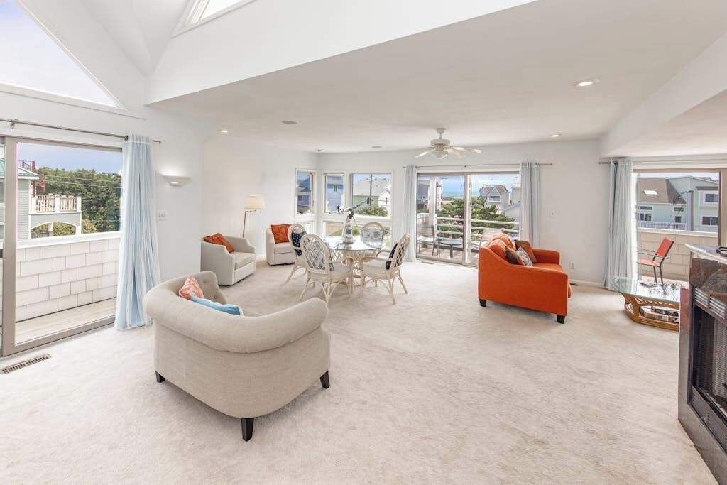 Photo of Livingroom in Croatan Beach