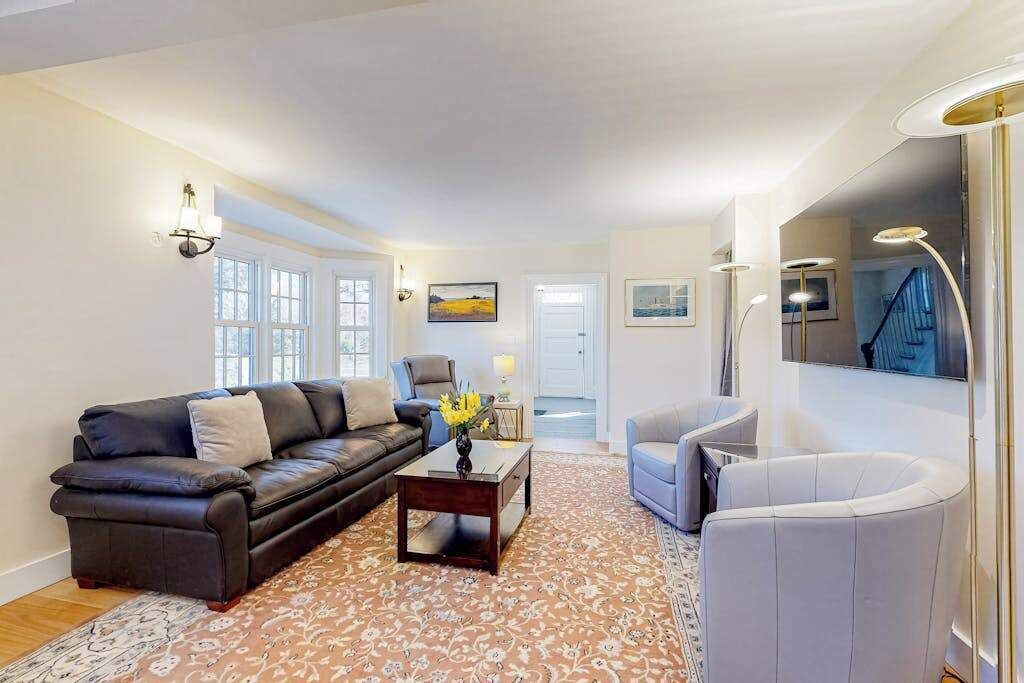 Photo of Livingroom in East Chop