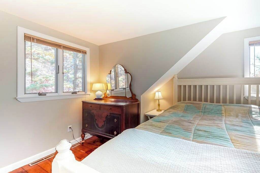 Photo of Bedroom in Truro
