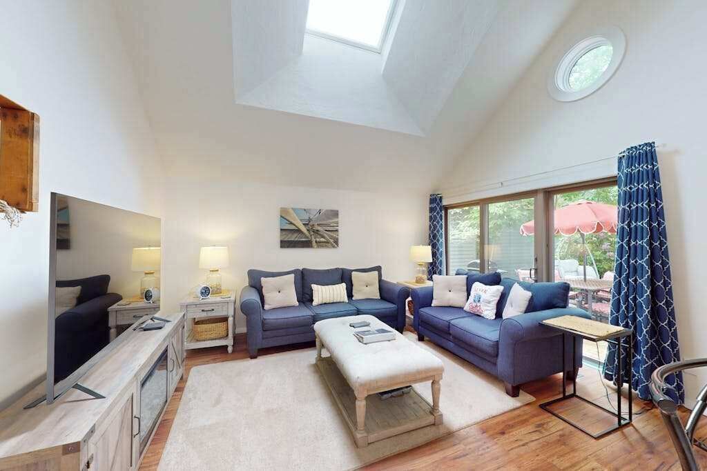 Photo of Livingroom in Mews Village