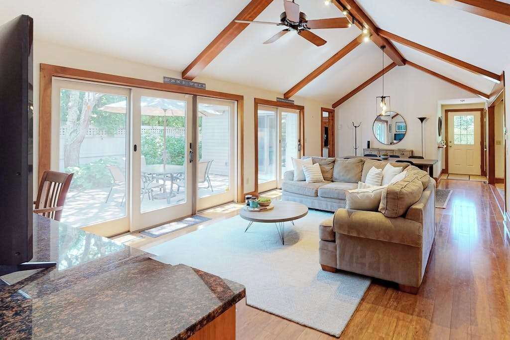Photo of Livingroom in Mews Village