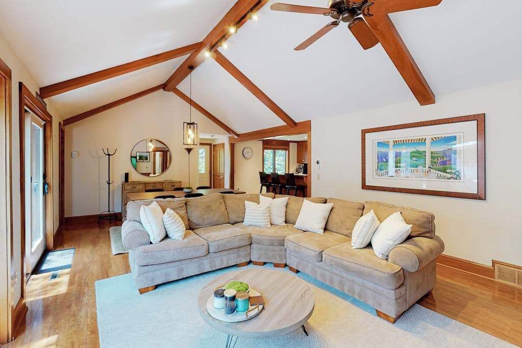 Photo of Livingroom in Mews Village